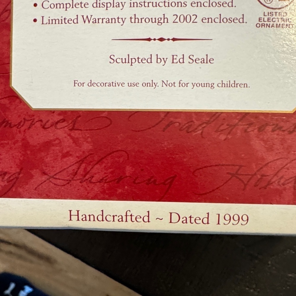 Hallmark Colonial Church Ornament - Red and White Collectors 1999 - Picture 3 of 12